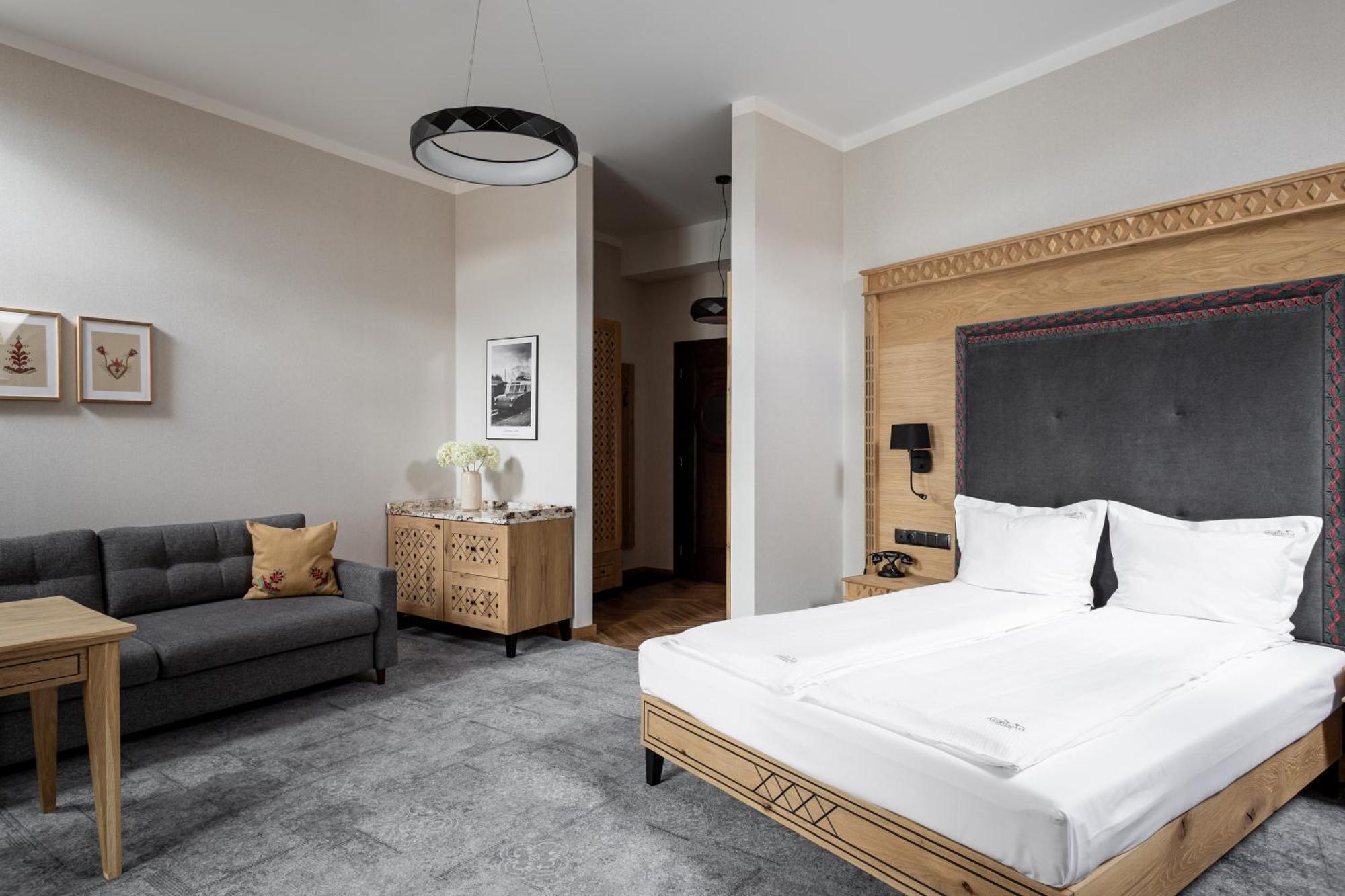 Cristina Hotel apartamentowy 4*
